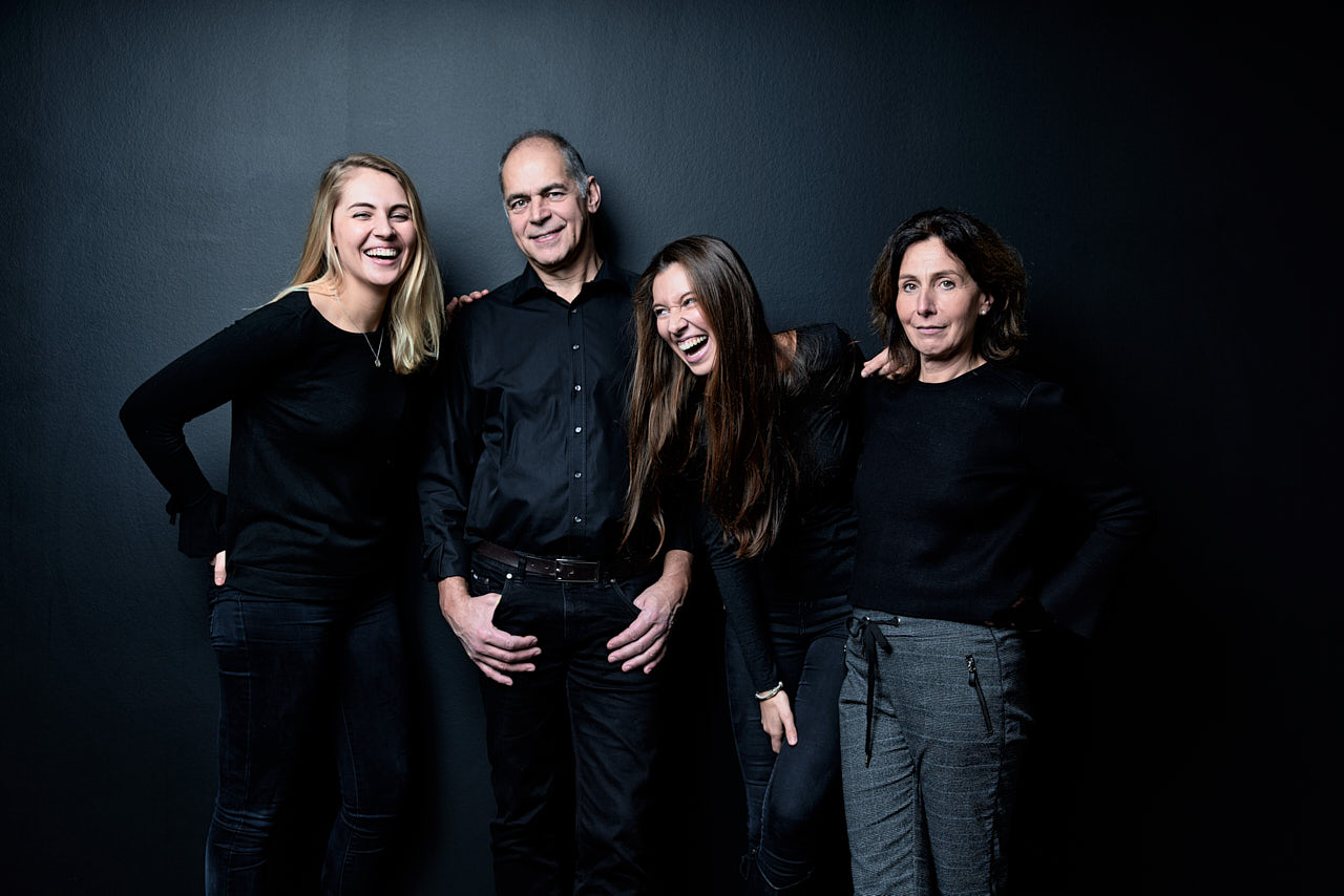 Gruppenfoto der Famile Raumland in guter Stimmung